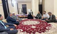 دیدار فرماندار کنگان از خانواده شهید صفا و شهید عاشوری 